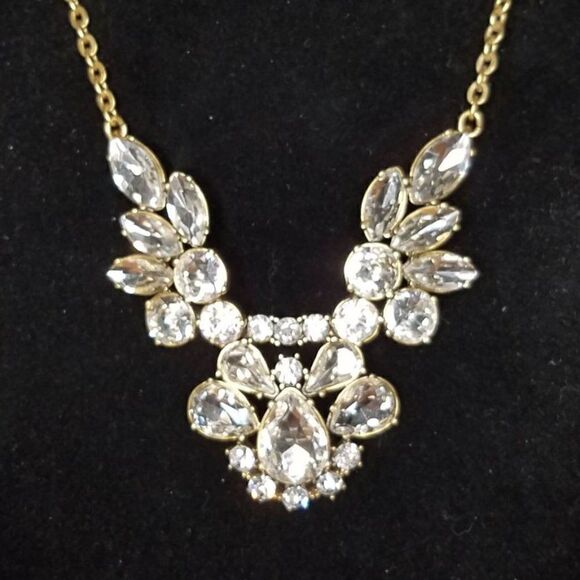 J Crew Gorgeous Statement Clear Rhinestone Necklace - Picture 10 of 10